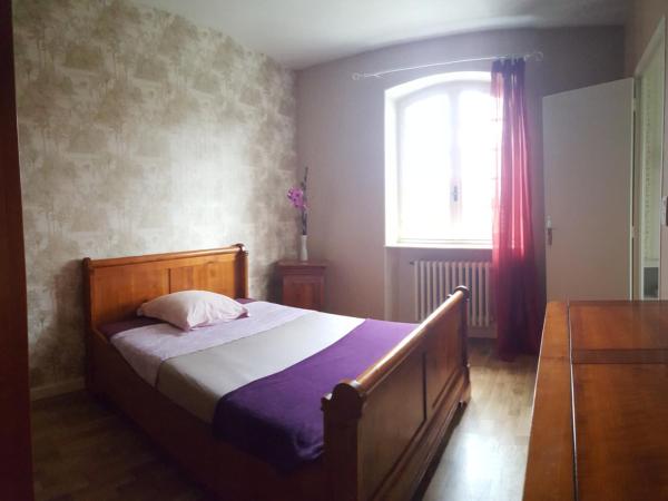 le relais fleuri : photo 7 de la chambre chambre double avec salle de bains privative