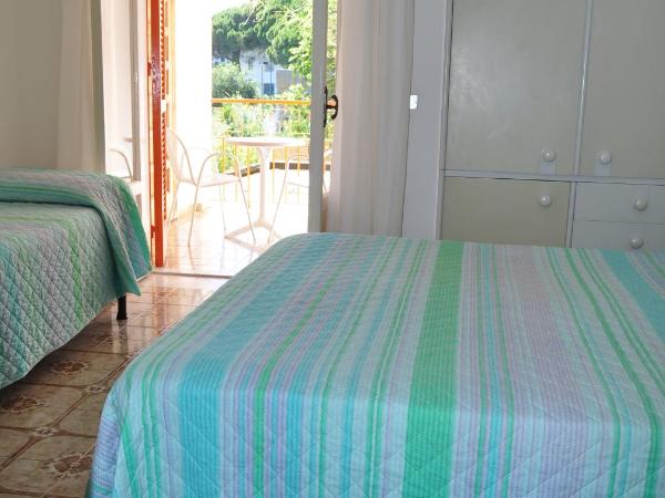 Hotel Polito : photo 2 de la chambre chambre triple supérieure - vue sur mer