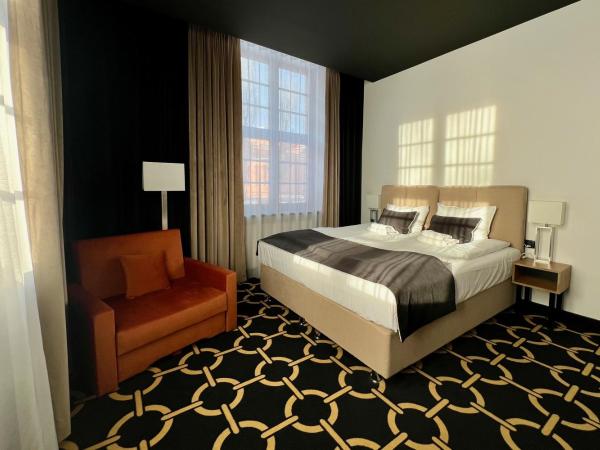 Jess Hotel Krolewski Gdansk Old Town : photo 3 de la chambre chambre triple confort