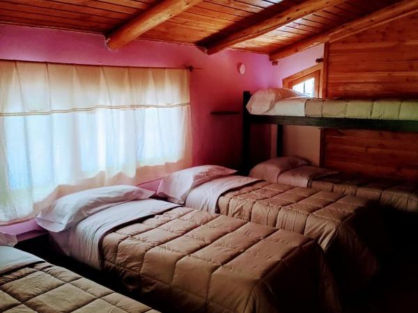 Cuatro Cerros Hostel : photo 4 de la chambre lit simple dans dortoir mixte