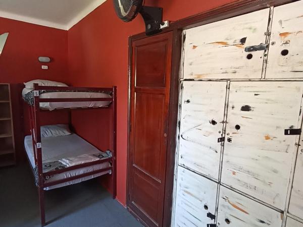 Hostel Estacion Mendoza : photo 2 de la chambre lit dans dortoir mixte de 8 lits 