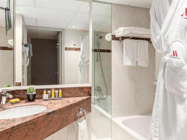 Paris Marriott Rive Gauche Hotel & Conference Center : photo 4 de la chambre suite junior lit king-size