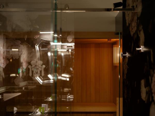 Lo Stemma Luxury Boutique Hotel : photo 8 de la chambre suite avec sauna