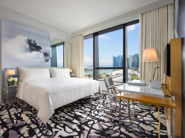 JW Marriott Hotel Singapore South Beach : photo 3 de la chambre premier, guest room, 1 king, marina bay view