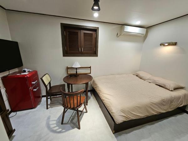 8 Hotel : photo 1 de la chambre chambre supérieure lit queen-size