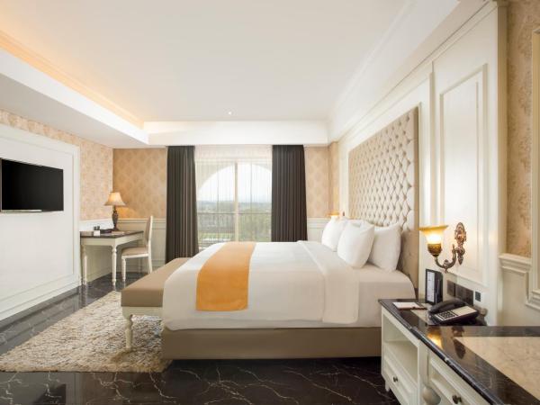 Grand Rohan Jogja : photo 2 de la chambre suite lit king-size avec balcon