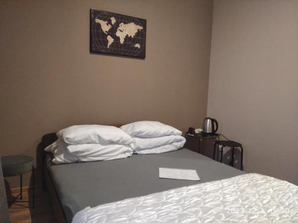 Hotelik rodzinny 365 pokoje z łazienkami : photo 5 de la chambre chambre double