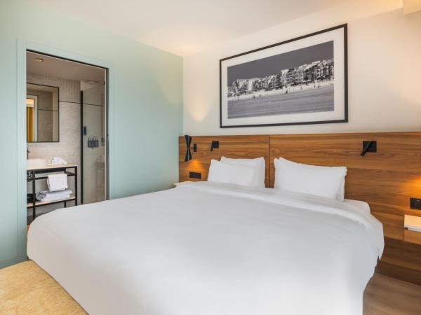 Radisson Blu Grand Hotel & Spa, Malo-Les-Bains : photo 5 de la chambre chambre premium avec balcon et vue mer