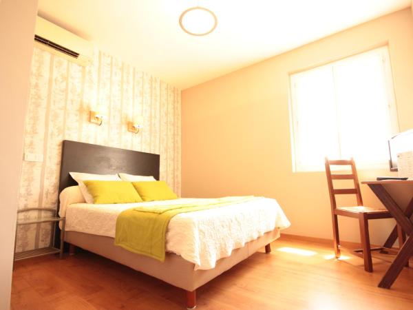 Hôtel Des Arts, Artisanal et Indépendant : photo 5 de la chambre chambre double