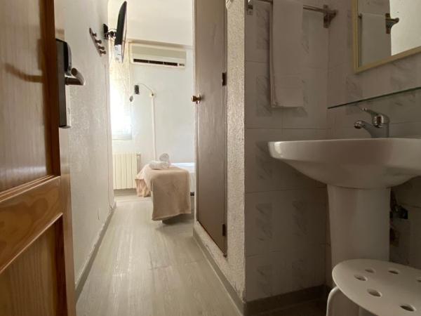 LÀtic Rooms : photo 2 de la chambre chambre double