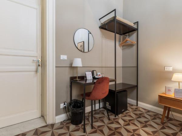 casa mo room and suite : photo 2 de la chambre chambre double avec salle de bains privative extérieure