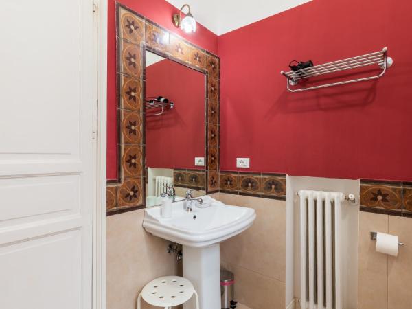 casa mo room and suite : photo 8 de la chambre chambre double avec salle de bains privative extérieure