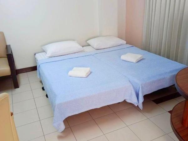 Mansion Sarasinee @ Chatuchak : photo 5 de la chambre chambre quadruple avec balcon