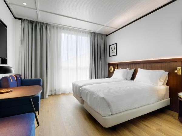 Hotel Tres Reyes San Sebastián : photo 4 de la chambre chambre double ou lits jumeaux premium