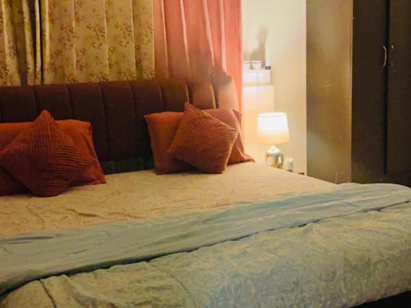 Hostell One - A complete backpacker & Coworking Hub : photo 1 de la chambre chambre double standard