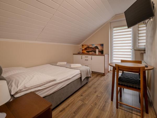 Zielony Zakątek Karpacz Apartamenty : photo 2 de la chambre chambre double avec balcon