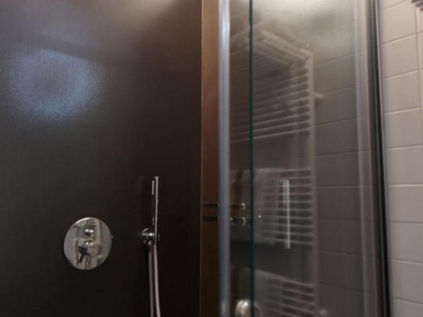 B&B Donna Eleonora : photo 2 de la chambre chambre familiale