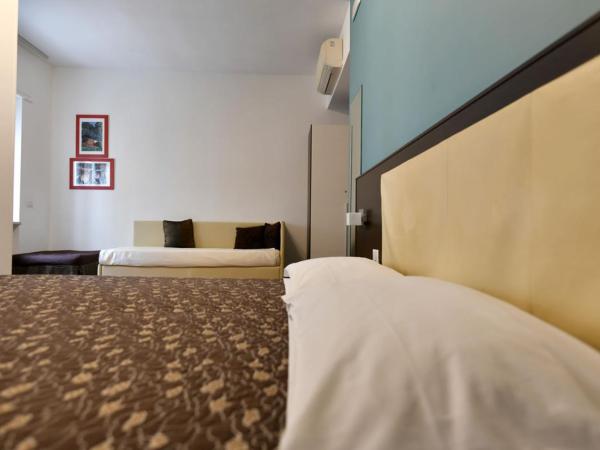 B&B Donna Eleonora : photo 9 de la chambre chambre familiale