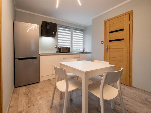 Zielony Zakątek Karpacz Apartamenty : photo 3 de la chambre chambre familiale