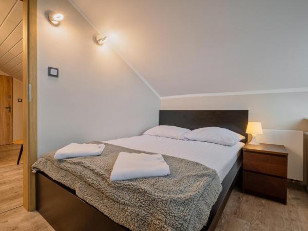 Zielony Zakątek Karpacz Apartamenty : photo 8 de la chambre chambre familiale