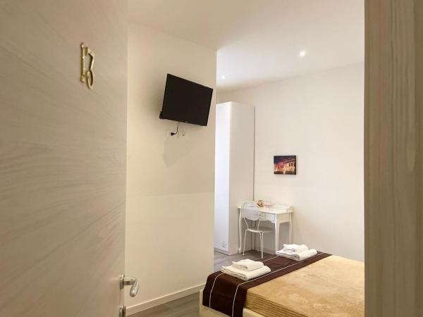 Confortini Rooms SUNDAY : photo 2 de la chambre chambre double standard