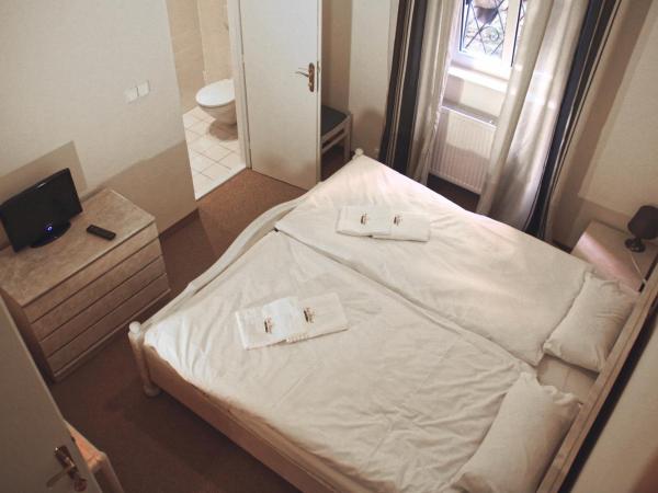 Hotel St.Michael : photo 2 de la chambre budget double room with rock view