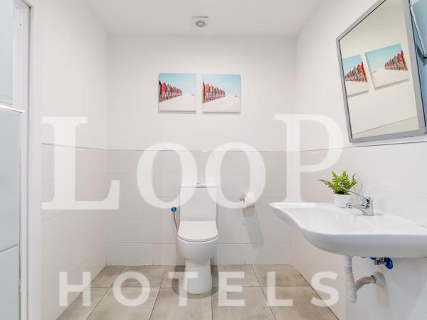 LooP Las Ventas : photo 7 de la chambre chambre double avec salle de bains privative