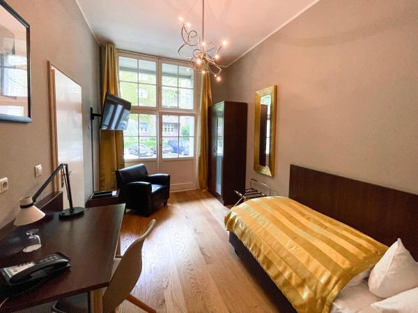 Hotel Wagner im Dammtorpalais : photo 4 de la chambre chambre simple