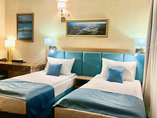 Jess Hotel Krolewski Gdansk Old Town : photo 4 de la chambre chambre double avec 2 lits doubles