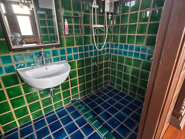 SJ House : photo 9 de la chambre chambre double - vue sur montagne