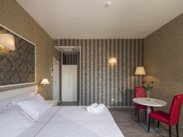 Nuovo Hotel Del Porto : photo 7 de la chambre chambre double ou lits jumeaux supérieure