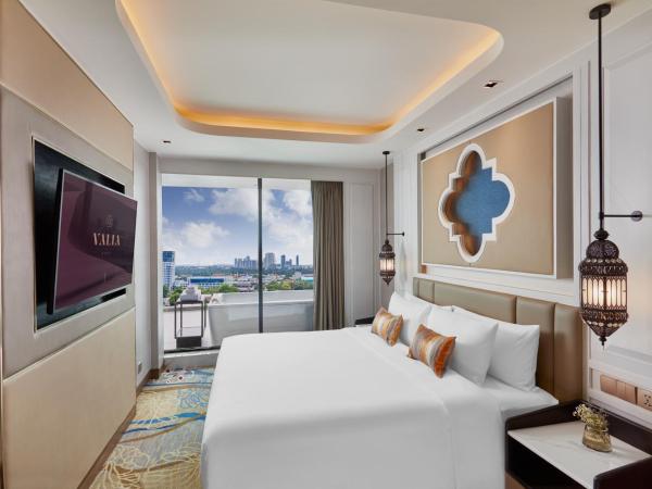 Valia Hotel Bangkok : photo 8 de la chambre suite valia avec accès au salon club