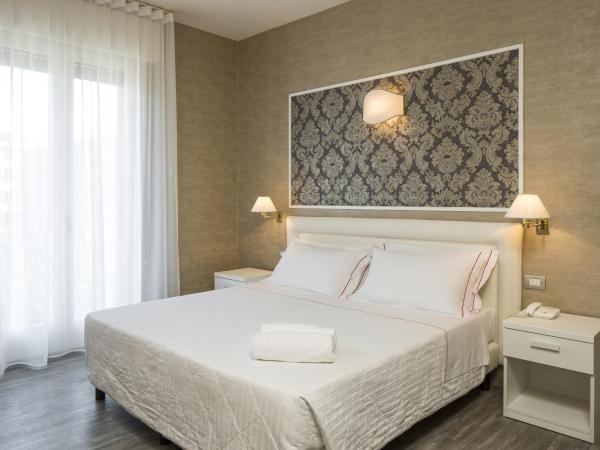 Nuovo Hotel Del Porto : photo 8 de la chambre chambre double ou lits jumeaux supérieure