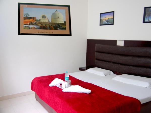 Hotel Sidhartha Walking Distance From TajMahal : photo 6 de la chambre chambre double ou lits jumeaux standard avec ventilateur