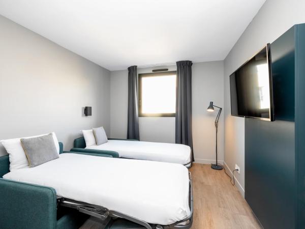 Staycity Aparthotels Marseille Centre Vieux Port : photo 3 de la chambre appartement 1chambre pour personnes  mobilit rduite