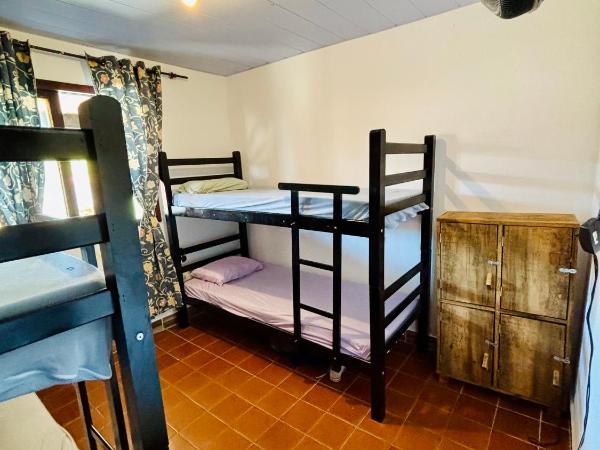 Casa Urbana Búzios : photo 1 de la chambre lit dans un dortoir de 4 lits
