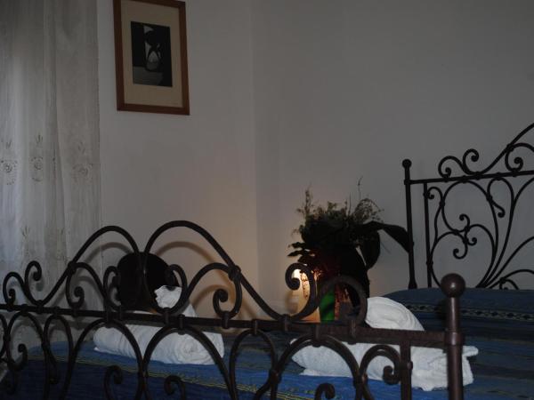 Calciufetta : photo 9 de la chambre chambre double avec salle de bains commune