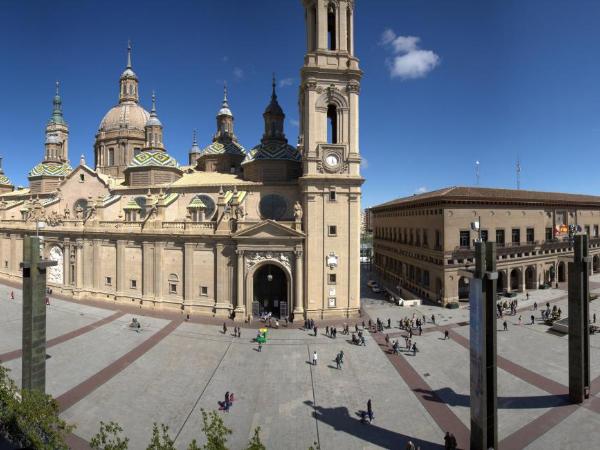 Hotel Pilar Plaza : photo 5 de la chambre chambre double avec vue sur le pilier