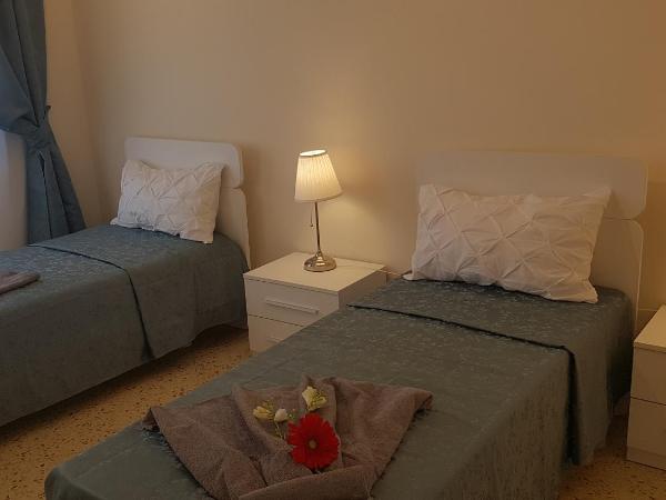 Residenze Benedetto Croce : photo 4 de la chambre chambre double ou lits jumeaux avec salle de bains privative