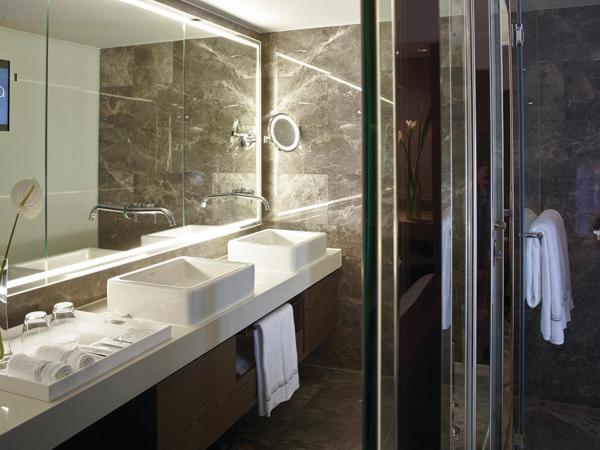 The Mira Hong Kong : photo 2 de la chambre mira suite 70