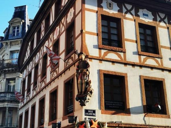 ART & SPA Luxury bedroom at the heart historical center : photo 1 de la chambre appartement 1 chambre