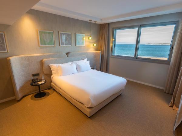 Kenzi Solazur : photo 4 de la chambre suite lit king-size premium - vue sur mer