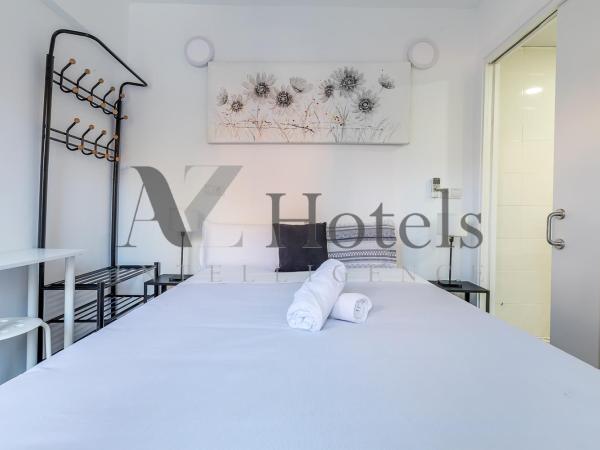 AYZ Ulises - Auto check-in property : photo 3 de la chambre chambre double avec salle de bains privative