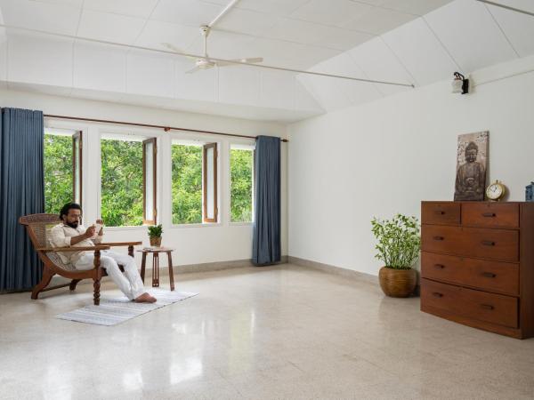 The Sacred Lotus Ayurveda Wellness Retreat : photo 7 de la chambre suite deluxe