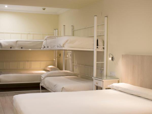 Hotel MR Costa Blanca : photo 2 de la chambre chambre familiale
