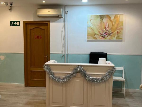 Hostal Flat55Madrid : photo 9 de la chambre chambre double extérieure avec salle de bains commune