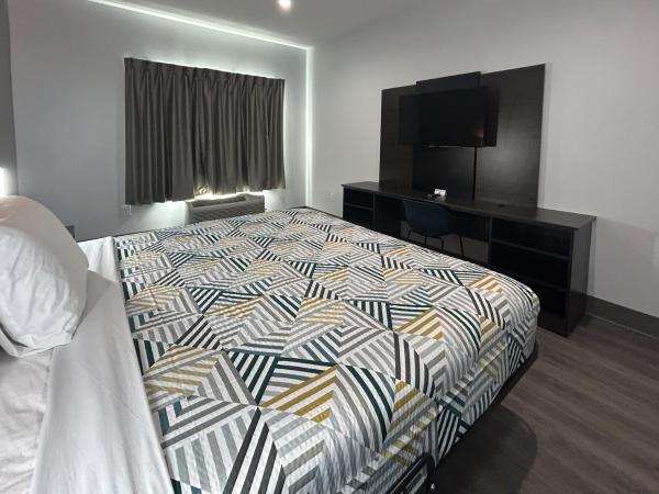 Motel 6 Dallas, TX Methodist Charlton Medical Ctr : photo 6 de la chambre chambre lit king-size - accessible aux personnes à mobilité réduite