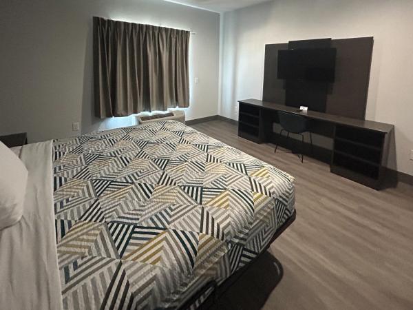 Motel 6 Dallas, TX Methodist Charlton Medical Ctr : photo 5 de la chambre chambre lit king-size - accessible aux personnes à mobilité réduite