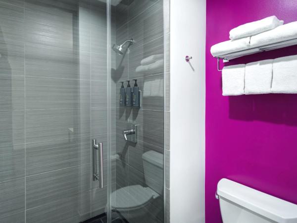 Aloft Oklahoma City Downtown - Bricktown : photo 1 de la chambre chambre lit king-size