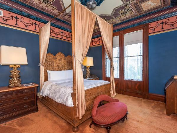 Chateau Tivoli Bed and Breakfast : photo 2 de la chambre chambre lit queen-size deluxe